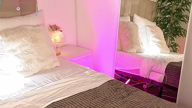 KilianaNoir Live XXX Chat