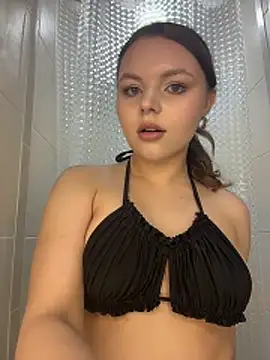 serinella_ Adlı Modelin Canlı XXX Sohbeti