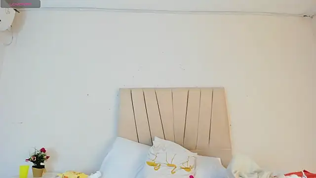 _Miaa_khalifa_: онлайн-секс-чат