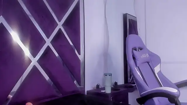 angelkyraasm 现场XXX聊天