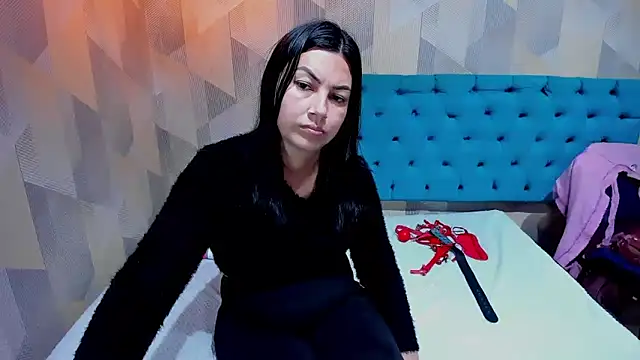 AdaFawxx Adlı Modelin Canlı XXX Sohbeti