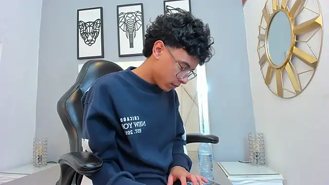 Chat XXX Live adams_bobby