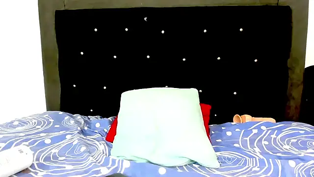 vfridaper: онлайн-секс-чат