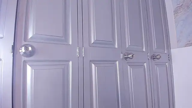 Kendall_Rous_: онлайн-секс-чат