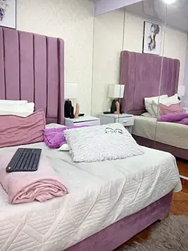 AriannaAdames Webcam show