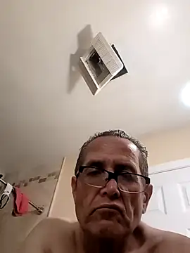 bobby69cock 网络视讯表演