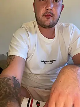 TwopartCuisine: διαδικτυακό σόου στην κάμερα