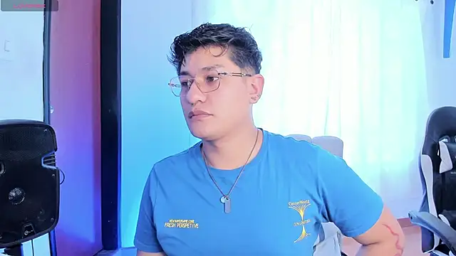 Theo_Rowan Adlı Modelin Web Kamerası Şovu