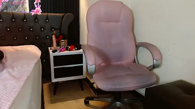 Živý XXX chat Lolagolden1