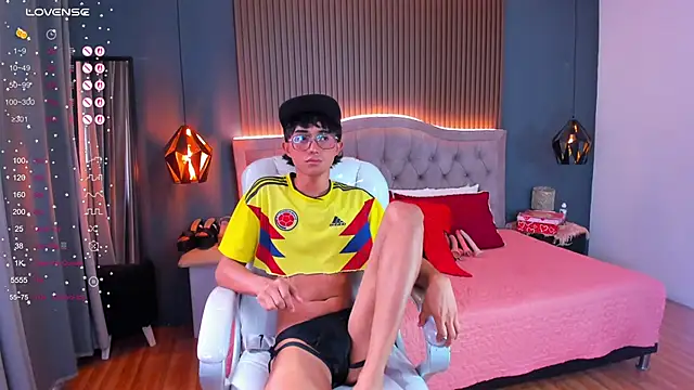 Noa_03 Adlı Modelin Canlı XXX Sohbeti