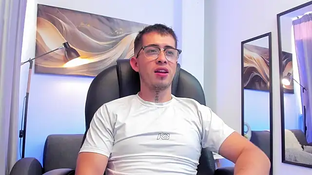 Tommas_Jhonson Adlı Modelin Web Kamerası Şovu