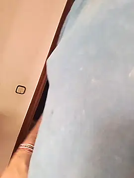 juandi21cm webkamerás műsora