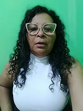 Amarantha25 élő XXX-chatje