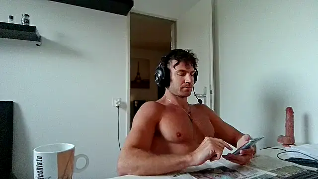 alpha-hunk Chat XXX in diretta