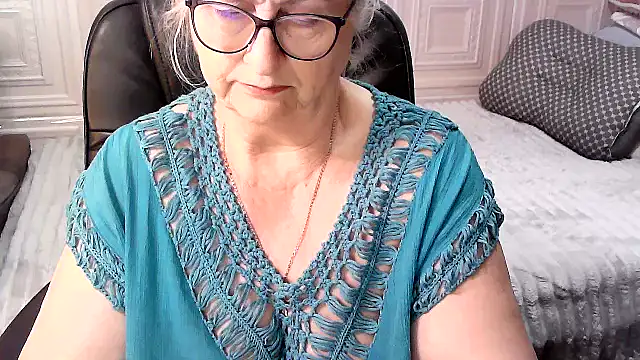 LolkaAlyss 现场XXX聊天