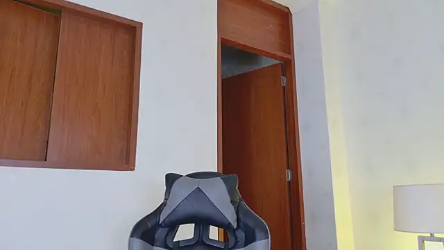 MeganCruzGB élő XXX-chatje