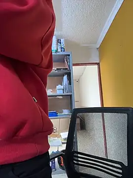 Pokazy przed kamerką – AdrianRinaldi