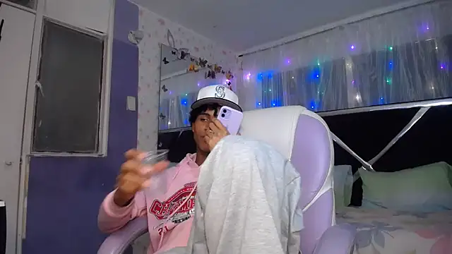 Show de Santy_bigcock_01 na webcam