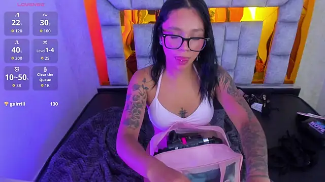 Živý XXX chat miiaboss_