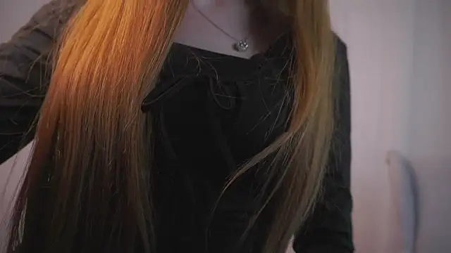 Show de SadeHowen na webcam