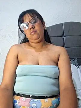 ZaidaWetのライブXXXチャット