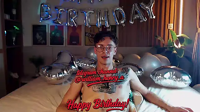 William_Henry_ élő XXX-chatje