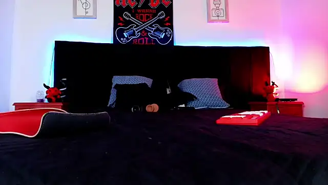 Alisse_Moore: απευθείας συνομιλία ΧΧΧ