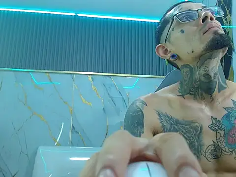 Boy_tatto77 Obrolan Langsung XXX