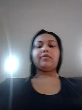 Alessandraa-'s Live XXX Chat