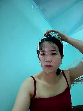 Geelio-playsx24's Live XXX Chat