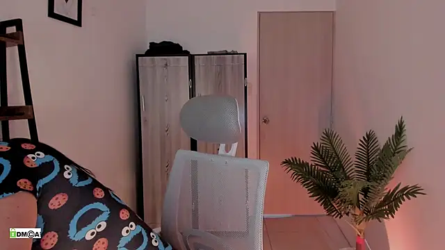 urcute_kittenのライブXXXチャット