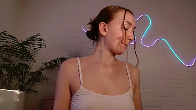 Chat +18 de WhitePrincessLuna ao vivo