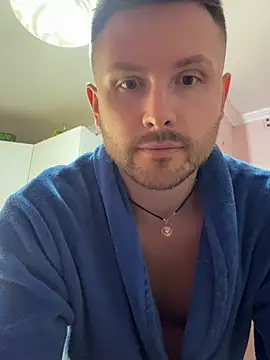 Show modela MartinBrandon na web-kameri