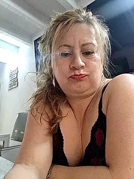 Czat XXX na żywo – MonyCassius