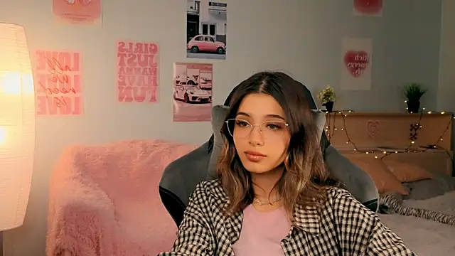 dinnerwithflowers' Live XXX Chat