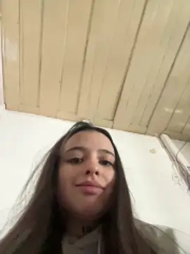 lacremosadelola Show in webcam