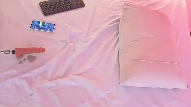 AllisonRoberts_ élő XXX-chatje