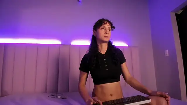 abrilandjuliann Webbikameraesitys