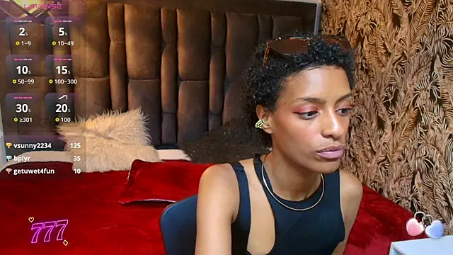 Chatroom XXX en direct de Zia_Green