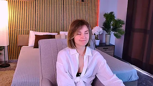 EmeraldGlow's Live XXX Chat