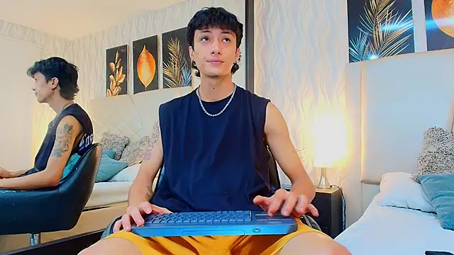 Lean_Portman Chat XXX in diretta