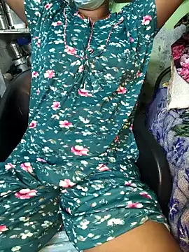 Tamilselviroja- Live XXX-Chat