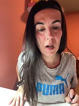 dulceflor25 Show in webcam