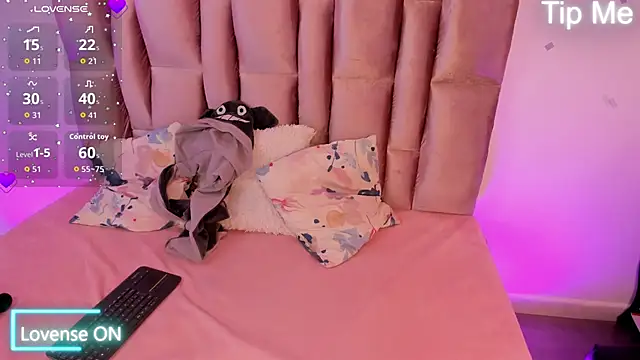 XXX chat uživo modela NikyBrookss