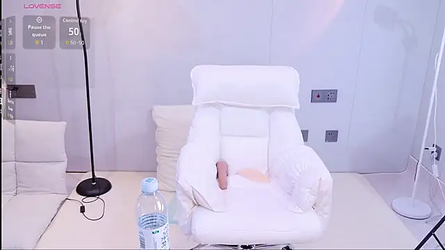 xiaoxi---n's Webcam Show