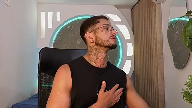 Chat +18 de Alanrodgers ao vivo