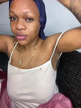 BonnyMolhada's Live XXX Chat