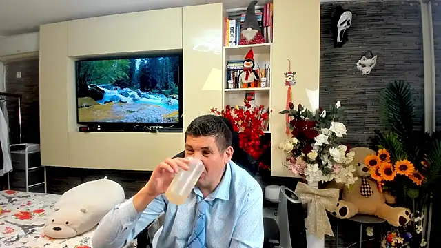 SpartacusDaddy48 网络视讯表演