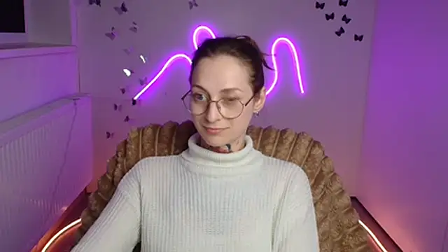 Chatroom XXX en direct de Esmi_Winter