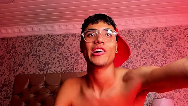 DannTaylor – Naživo XXX chat